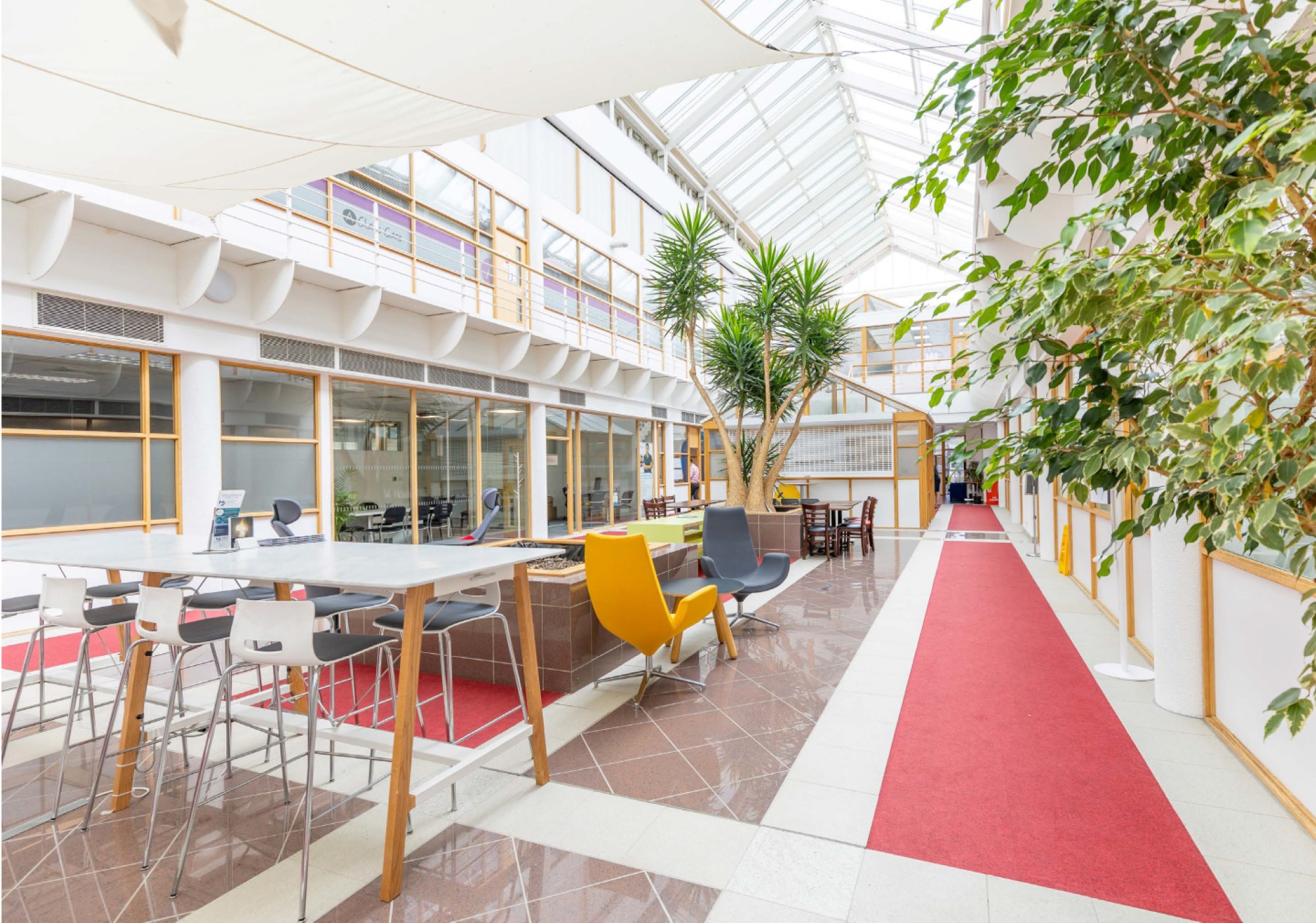 hot desk office spaces - Cambridge Innovation Park